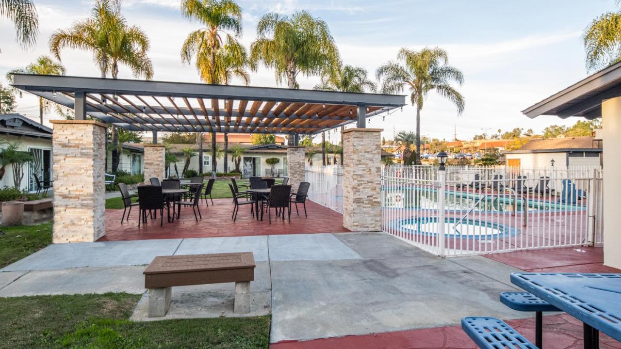 Fallbrook Country Inn Exterior foto